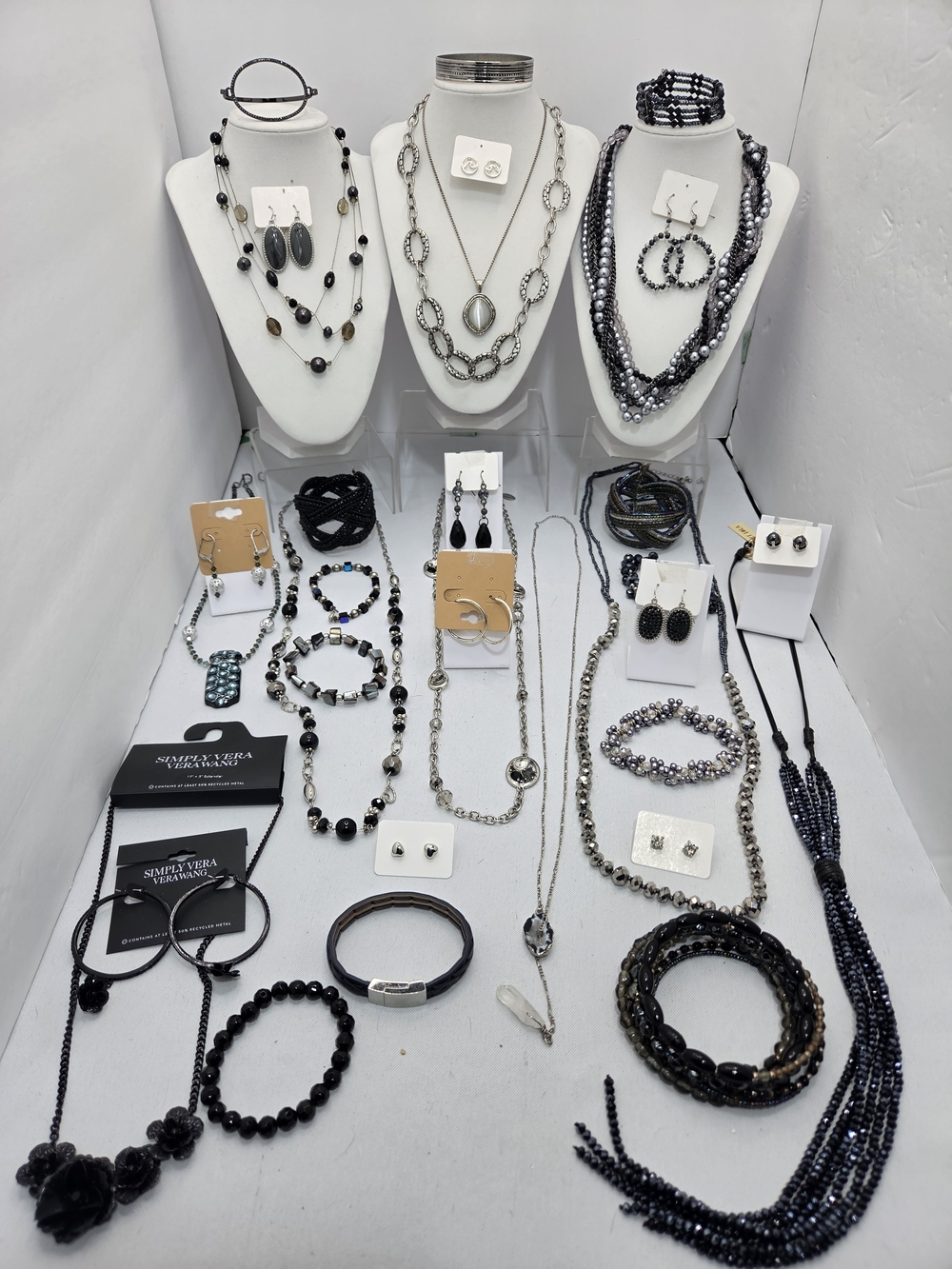 ​HUGE 34pc Jewelry Lot VERA WANG CHICOS SWEET LOLA Vintage To Now Necklaces Glam